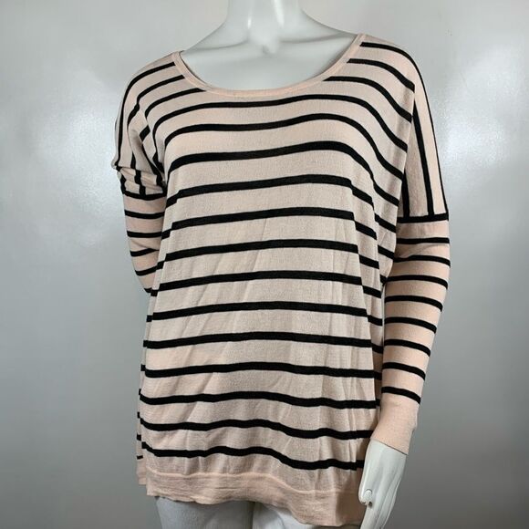 3For$20 Victorias Secret Pink/Black Top Size: M - Picture 1 of 6